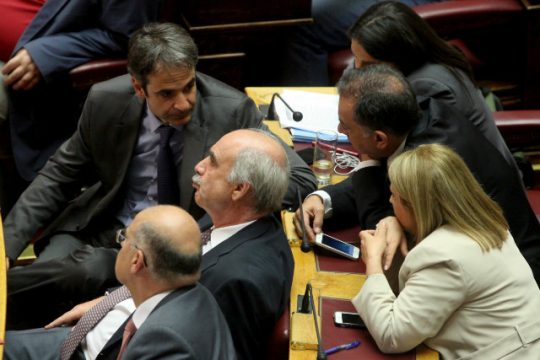 «Κλειστά χαρτιά» στη Ν.Δ. εν αναμονή Μεϊμαράκη