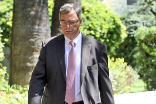 «Φρένο» σε διαγωνισμούς και έξοδα προβολής