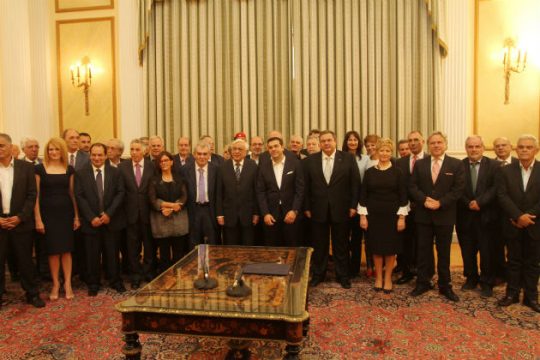 Ορκίστηκε η νέα κυβέρνηση