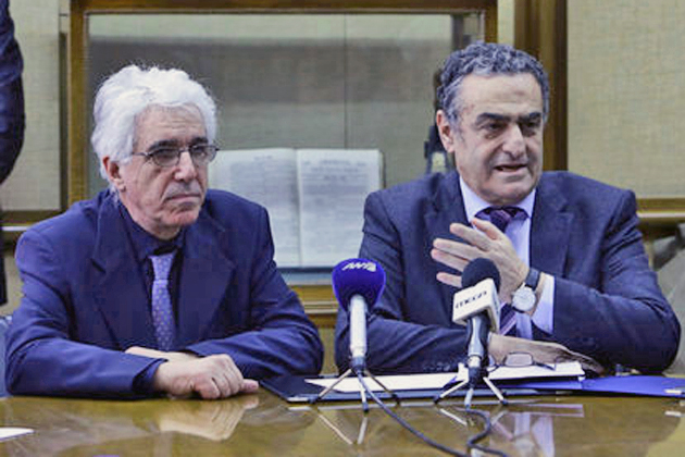 Με έτοιμα νομοσχέδια