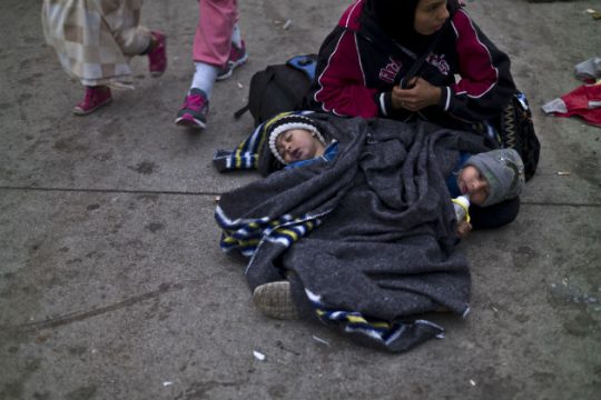 Μετεγκατάσταση της κατάληψης για τη στέγαση προσφύγων