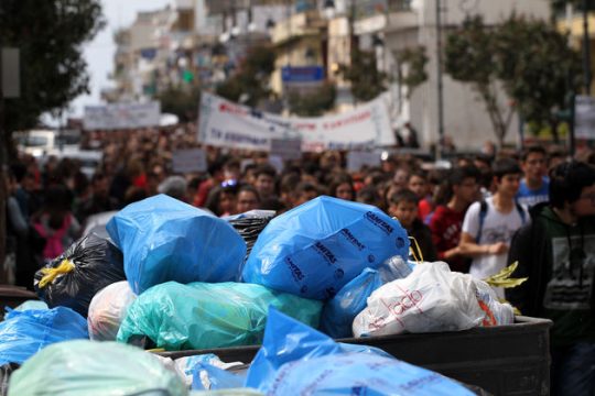 Στο κενό οι συζητήσεις για τα απορρίμματα