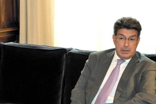 Τοποτηρητή του Μνημονίου θέλει ο ΣΕΒ