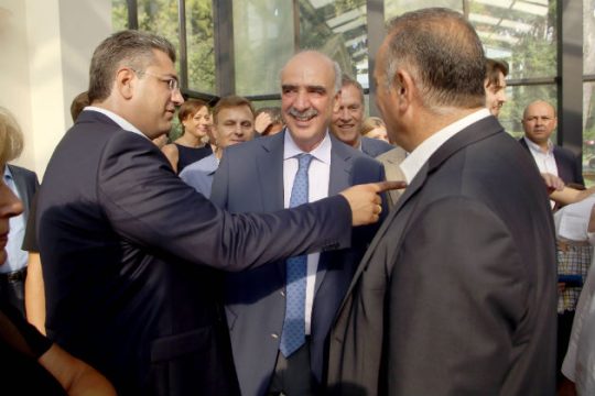 Στην τελική ευθεία οι εσωκομματικές ζυμώσεις πριν τη μάχη
