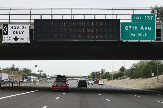 Σύλληψη άνδρα που πυροβολούσε εναντίον οχημάτων στην Αριζόνα