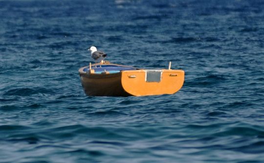 Συλλήψεις για κατοχή κινητήρων από βάρκες μεταφοράς προσφύγων