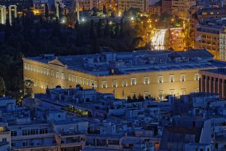 Αποστασία: η αποθέσμιση του πολιτικού κόμματος