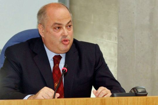 Πανταχού παρών ο κ. Καπόν