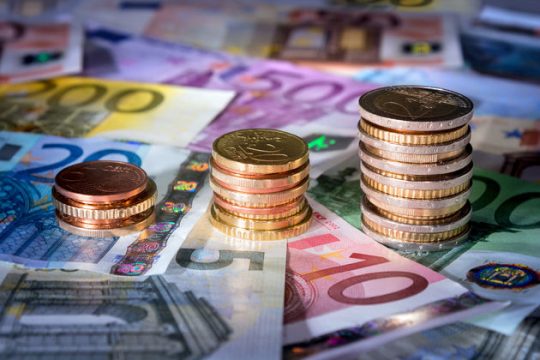 Ψάχνουν λύση για τα «κόκκινα» δάνεια