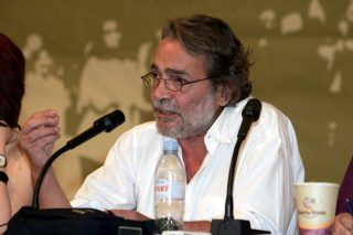 «Ισοπέδωση το “μνημονιακοί-αντιμνημονιακοί”»