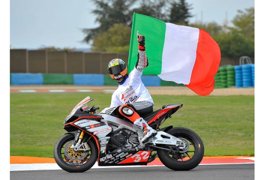 H Aprilia και ο Lorenzo Savadori κυριάρχησαν στο πρωτάθλημα SUPERSTOCK 1000 FIM CUP!
