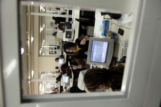 «Ψήνονται» οι τομές στο Δημόσιο