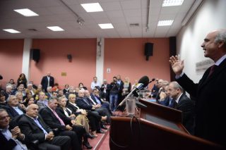 Θυμήθηκαν ότι πρέπει να κάνουν αντιπολίτευση