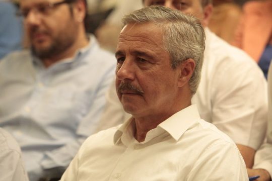 Πρώτη συνεδρίαση, πρώτοι στόχοι
