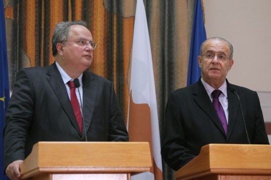 «Πρώτα να αποχωρήσουν όλα τα στρατεύματα»