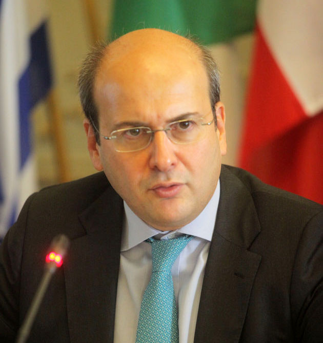 «Θα ακολουθήσουμε τον δρόμο της ευρωπαϊκής Κεντροδεξιάς ή θα γίνουμε ΠΑΣΟΚ;»