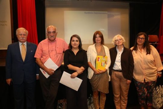 Αυτοί που έσπασαν το φράγμα της γλώσσας