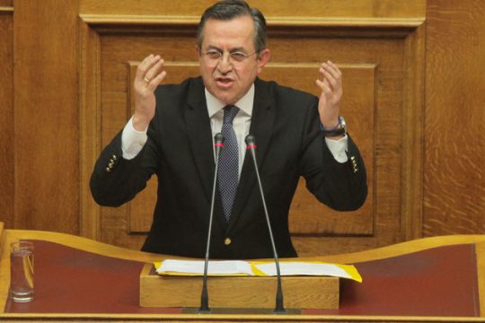 Μπαράζ επικρίσεων κατά των δύο υπουργών
