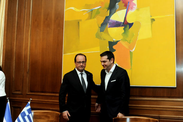 Η κυβέρνηση τραβά την ανηφόρα