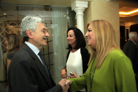 Τα μεταρρυθμιστικά κουρέλια τραγουδάνε ακόμα