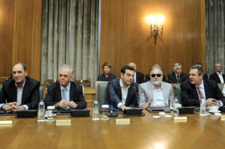Ακούστε, κύριε Τσίπρα