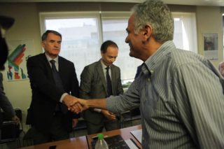 Ικανοποιημένοι δηλώνουν στην ΑΕΚ μετά τη συνάντηση στο ΥΠΑΠΕΝ