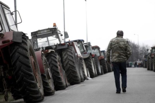 Στο μπλόκο της Κουλούρας αγρότες και κτηνοτρόφοι