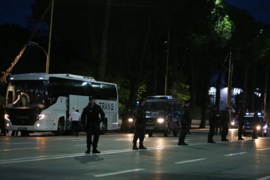 Μυρίζει «μπαρούτι»…