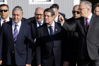 Αναστασιάδης και Ακιντζί συζήτησαν το περιουσιακό
