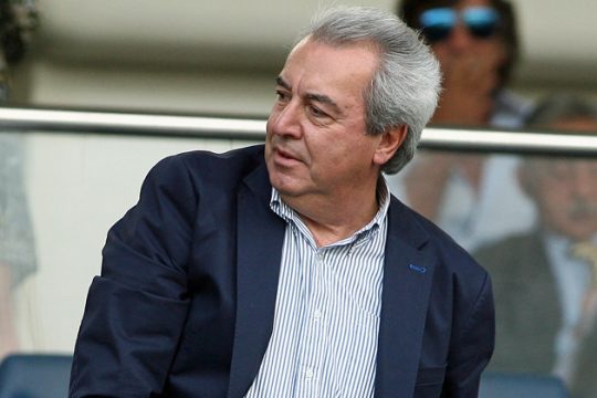 Τα ακούνε για τον ΑΜΚΑ