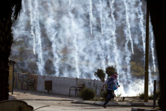 Βρέφος έπαθε ασφυξία από δακρυγόνα στη Βηθλεέμ