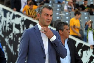 Στην πόρτα της εξόδου ο Δέλλας