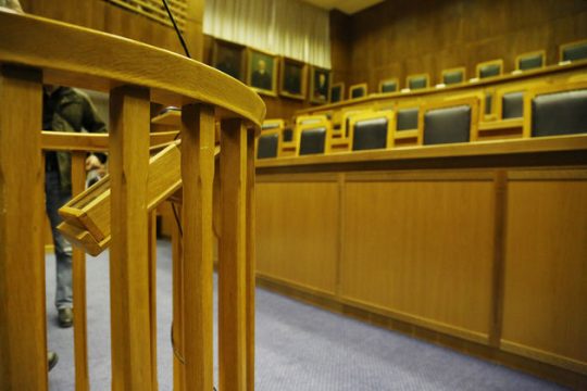 Αναβολή δίκης δύο χρυσαυγιτών