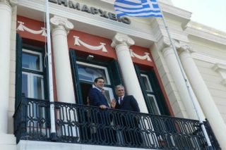 «Πόρτα» για δημοσιογράφους στο δημαρχείο Λέσβου