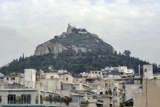 Ψαλιδίζεται η απαλλαγή του ΕΝΦΙΑ