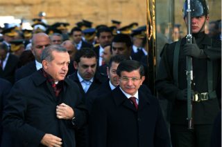 Φιμώνει και δυναμώνει…