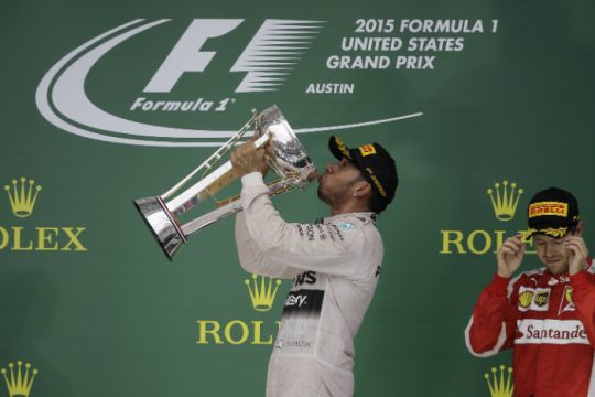 Απόλυτος κυρίαρχος στην F1 ο Χάμιλτον