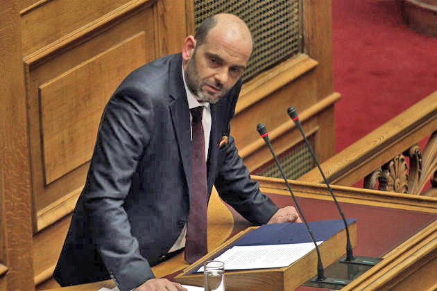 Η κοντή μνήμη του Ιάσονα Φωτήλα