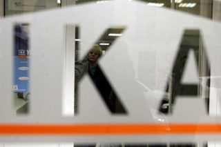 Αντιδικία Γ. Βρούτση-Ν. Συρμαλένιου για το ΙΚΑ Μήλου