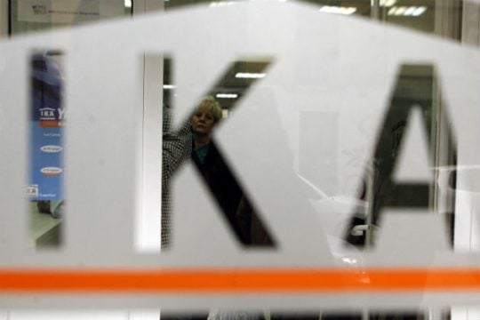 Αντιδικία Γ. Βρούτση-Ν. Συρμαλένιου για το ΙΚΑ Μήλου