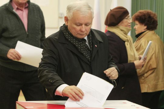 Οι ευρωσκεπτικιστές κέρδισαν τις εκλογές στην Πολωνία