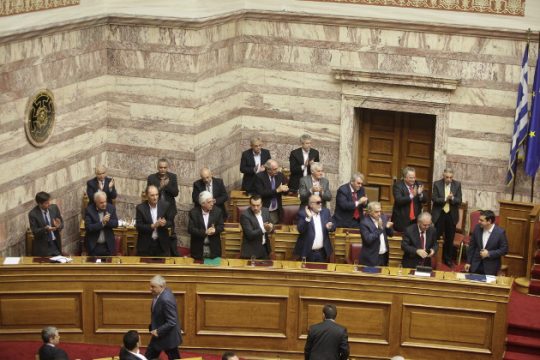 Σε έξι άξονες «πατάει» το παράλληλο πρόγραμμα της κυβέρνησης
