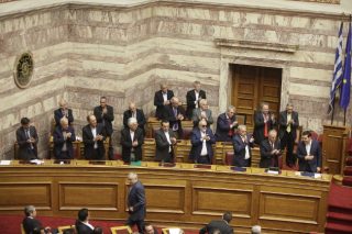 Πως και δεν χαριεντίζονται ακόμα με τον Γιάννη Πρετεντέρη;