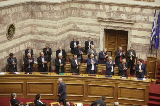 Πως και δεν χαριεντίζονται ακόμα με τον Γιάννη Πρετεντέρη;