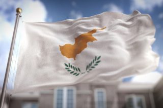 Μνημονιακά δεσμά έως το 2018 στην Κύπρο