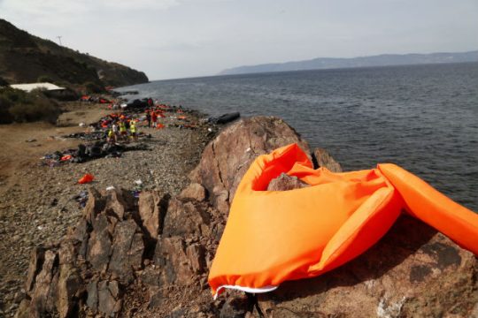 Αγνοούνται τρεις πρόσφυγες στη Λέσβο