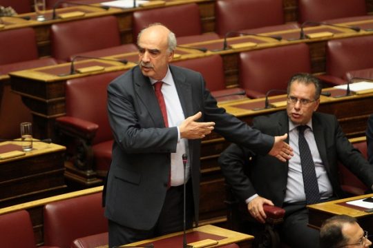 Μεϊμαράκης: «Πιάστε το τιμόνι και κυβερνήστε»