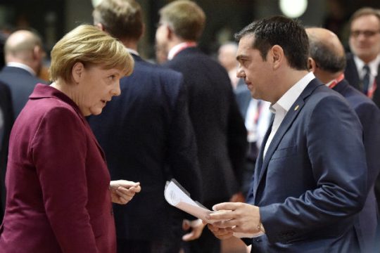 Εκτακτη Σύνοδος σε… κλειστό κύκλο για τους πρόσφυγες