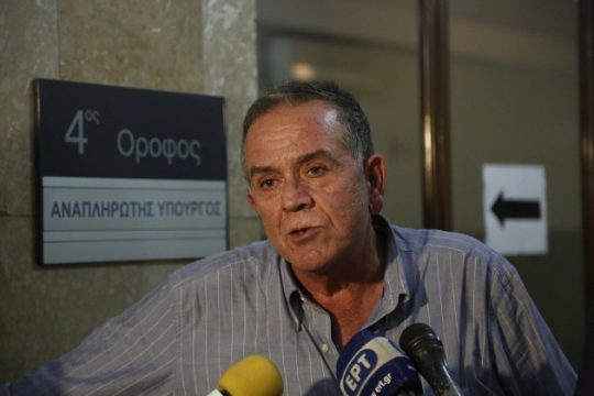 «Κάποιοι θέλουν μόνο ψηλούς, ξανθούς, γαλανομάτηδες πρόσφυγες»