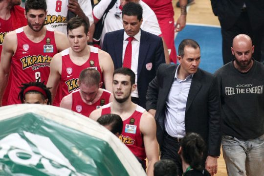 «Παπ» και ψάχνονται στον Πειραιά
